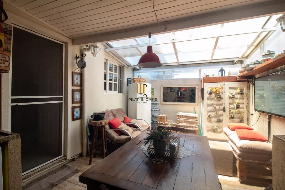 Casa de Condomínio 2 dormitórios no bairro Guarujá