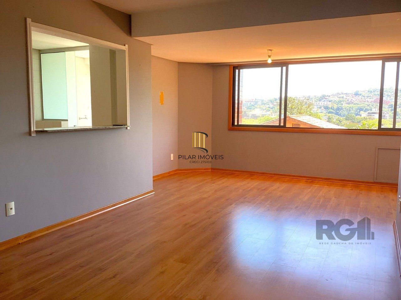 Apartamento 3 dormitórios, sendo 1 suíte, no bairro Cristal, Porto Alegre-RS.
