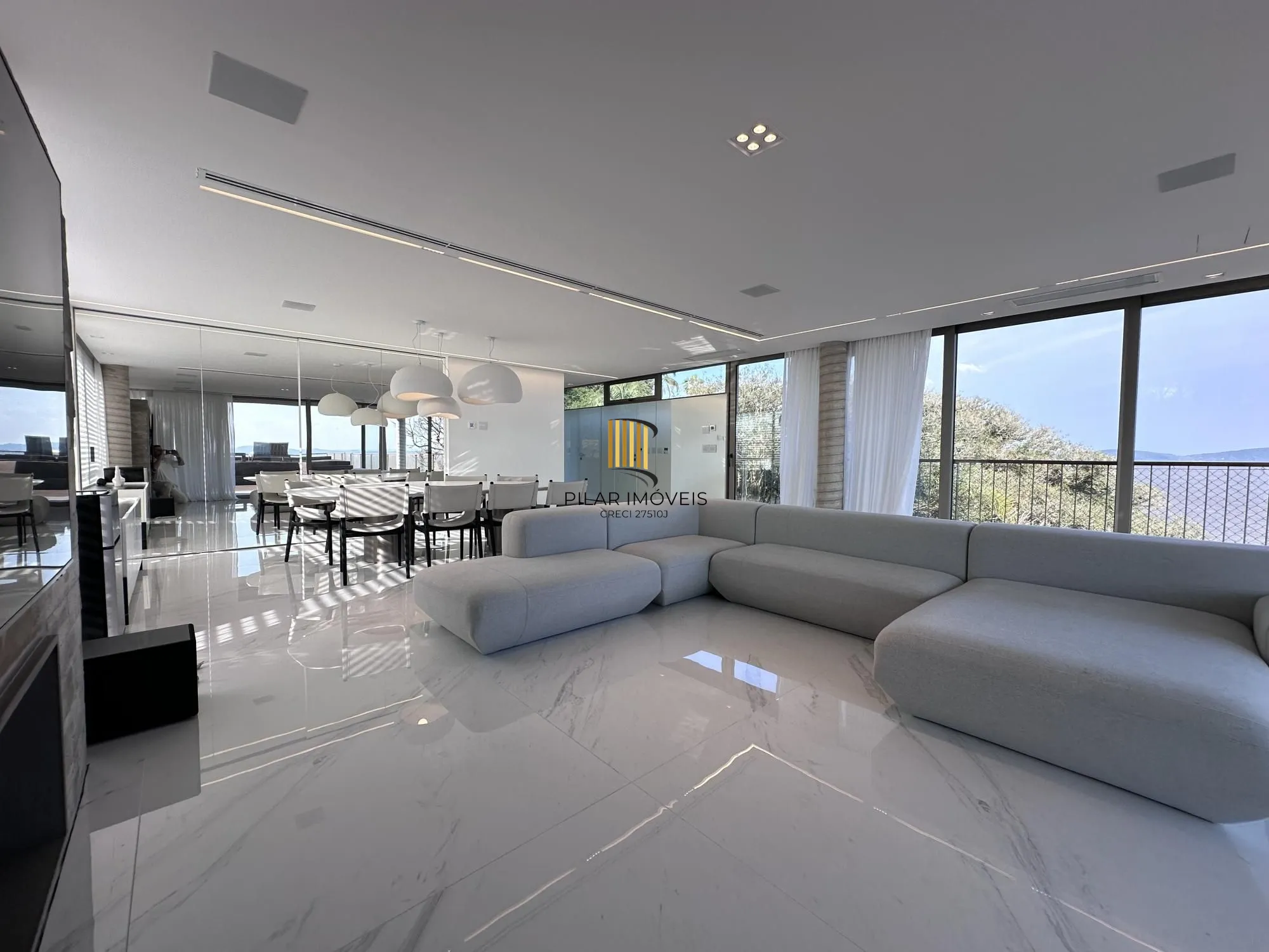 Casa em condomínio de alto padrão a venda no bairro Vila Conceição