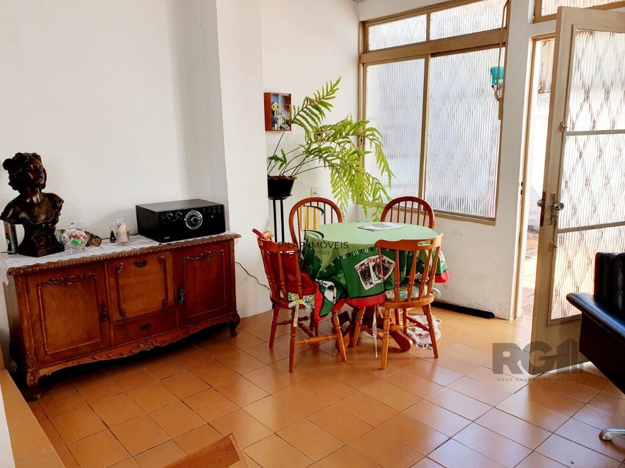 Casa 4 dormitórios no bairro Jardim  Botânico