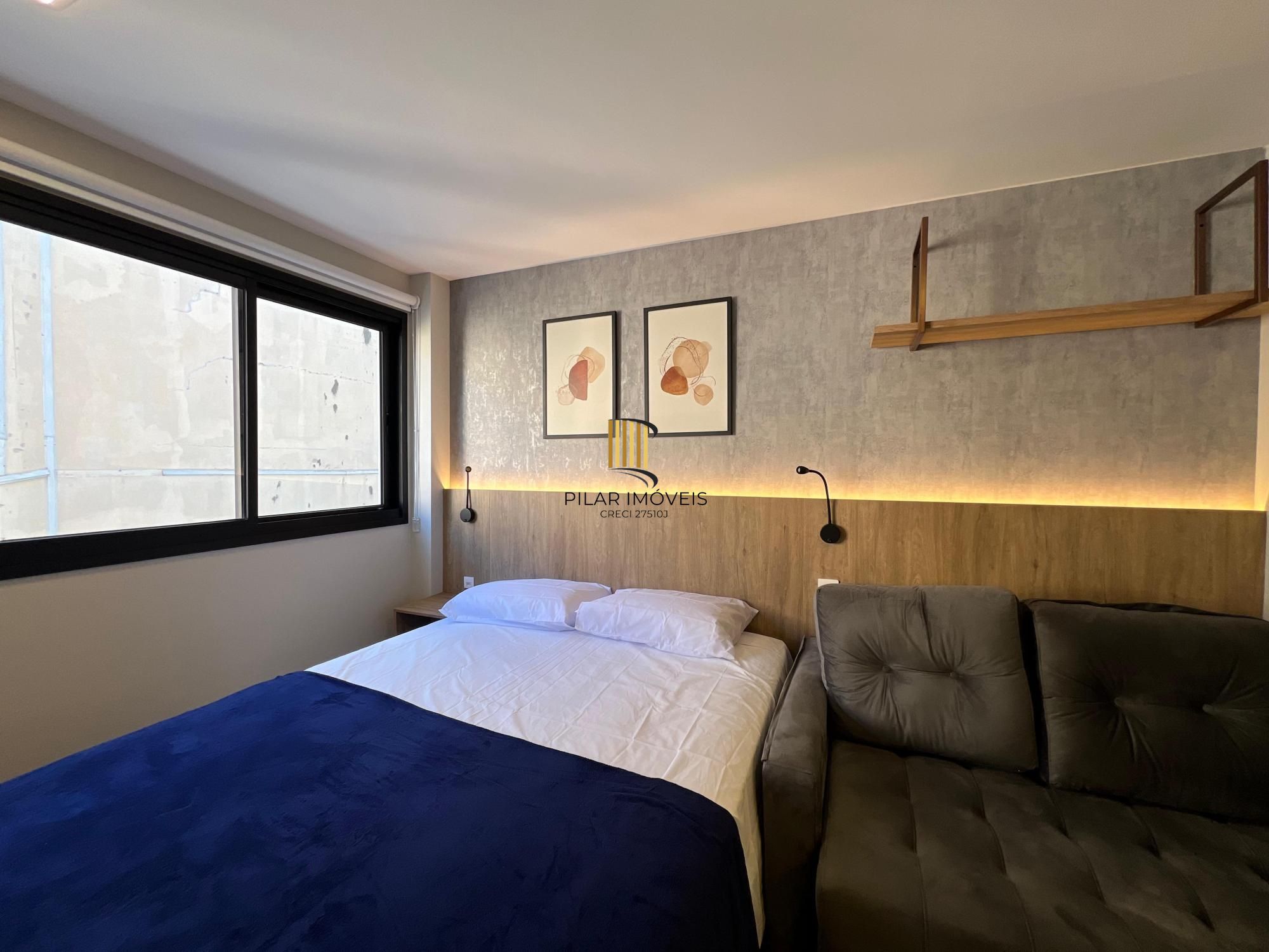 Loft 1 dormitório no bairro Mont Serrat