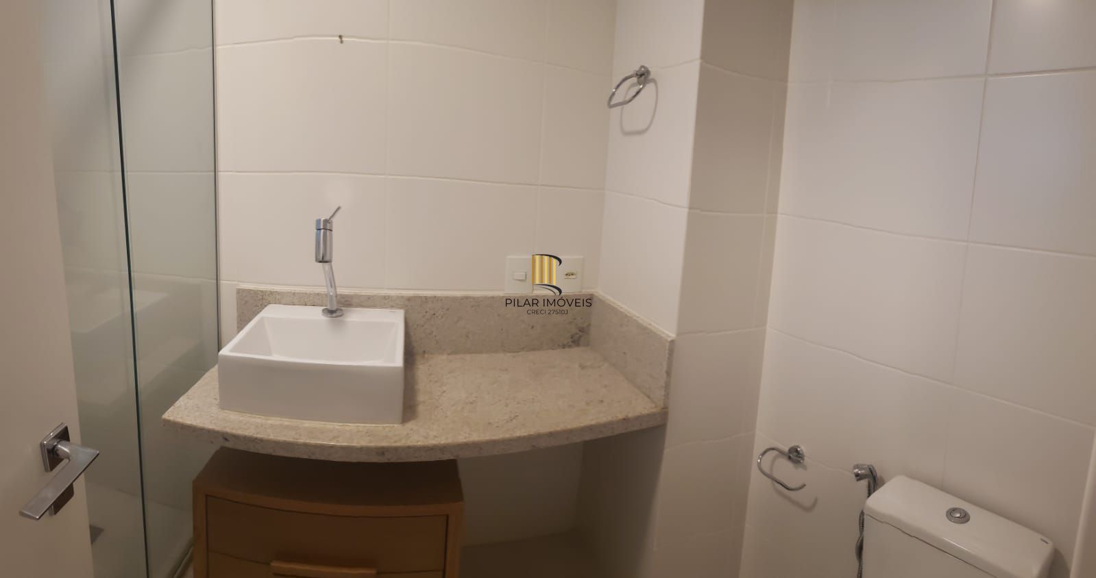 APARTAMENTO 02 DORMITÓRIOS , SUÍTE E VAGA COBERTA