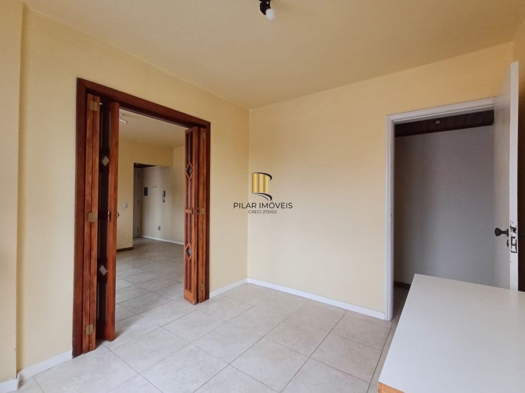 Apartamento a venda no bairro Menino Deus com 2 dormitórios