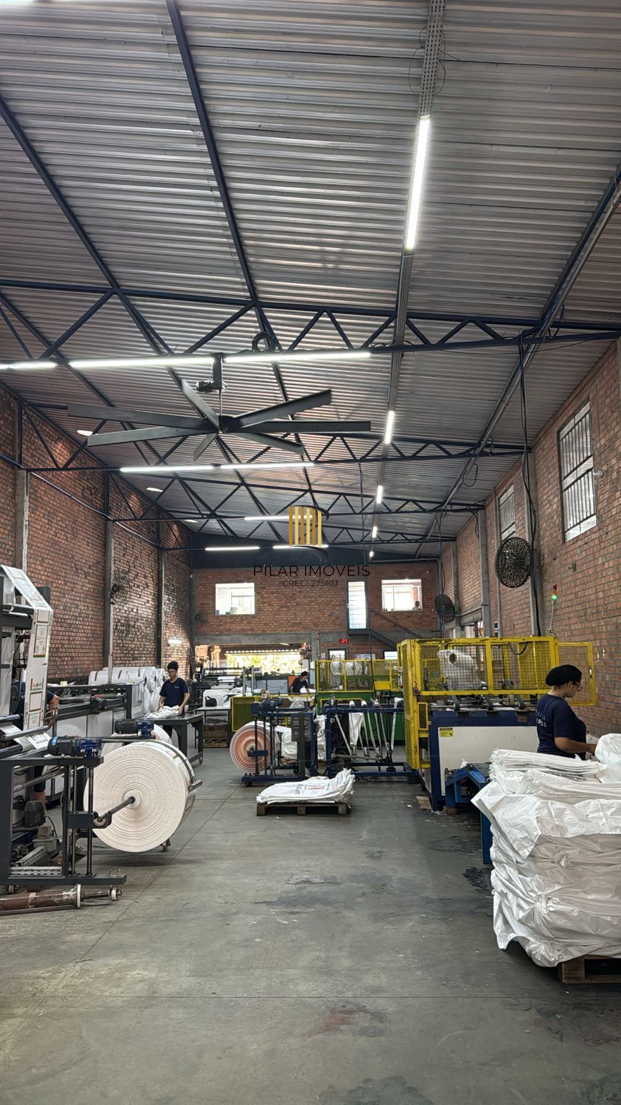 Pavilhão 2 dormitórios no bairro Restinga