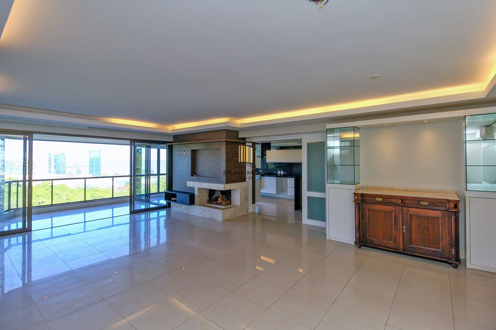 Apartamento alto padrão , 3 suítes, 3 vagas garagem, depósito, bairro Cristal