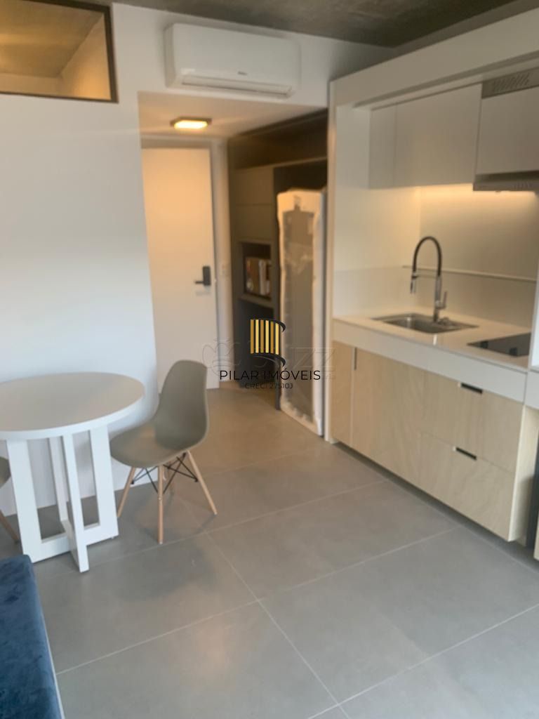 Studio para Venda - 28m², 1 dormitório, 1 vaga - Menino Deus