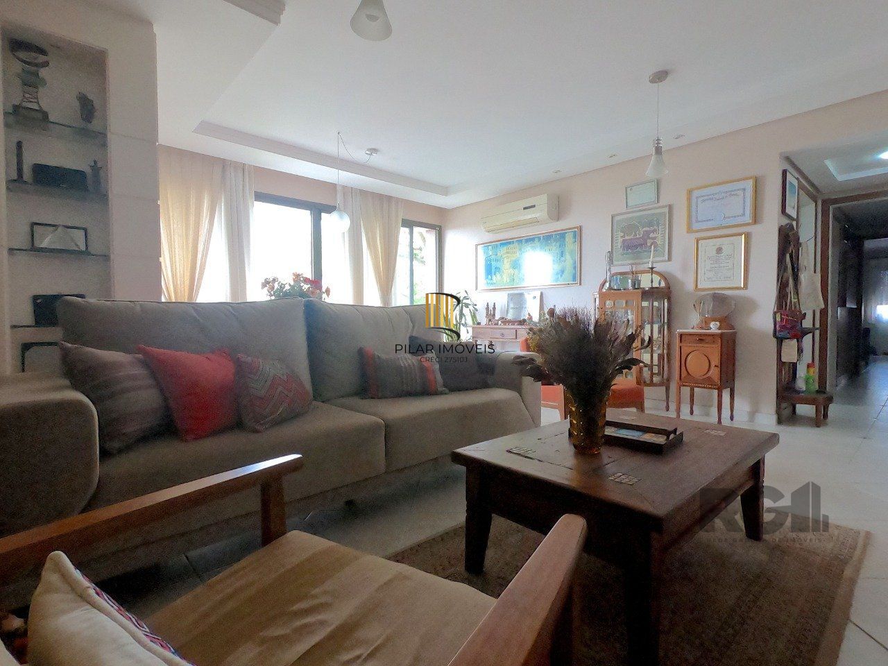 Apartamento 03 dormitórios com suite na Tristeza