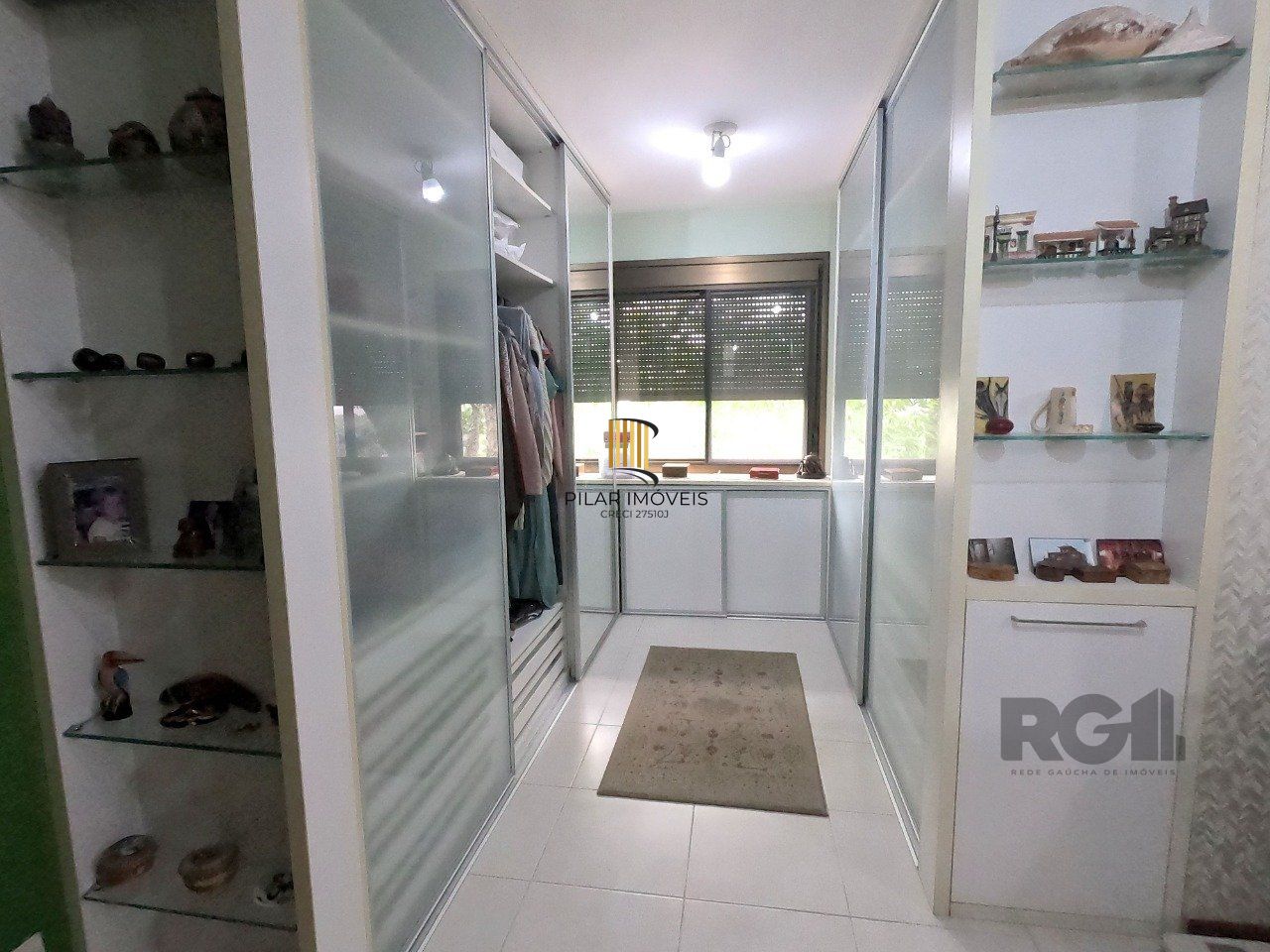 Apartamento 03 dormitórios com suite na Tristeza