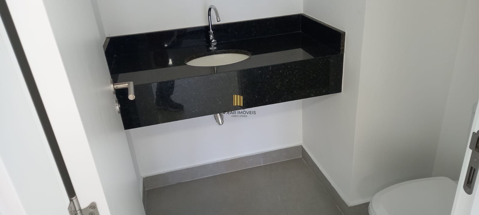 Conjunto Comercial 1 dormitório no bairro Maristela