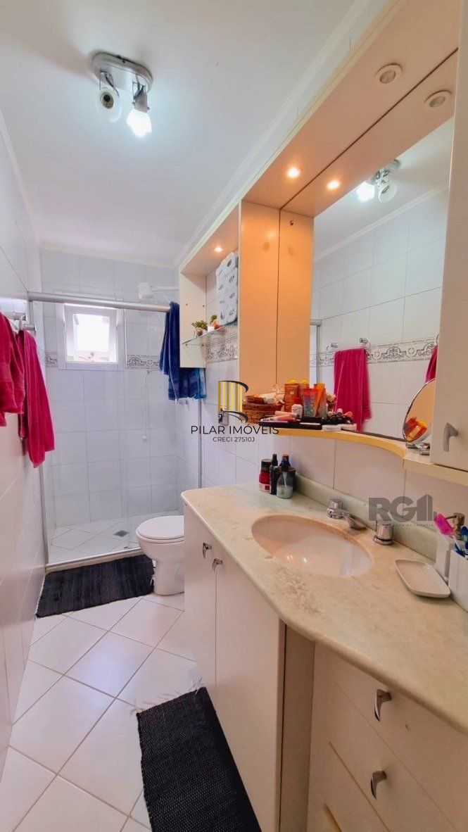 Casa 3 dormitórios no bairro Ipanema
