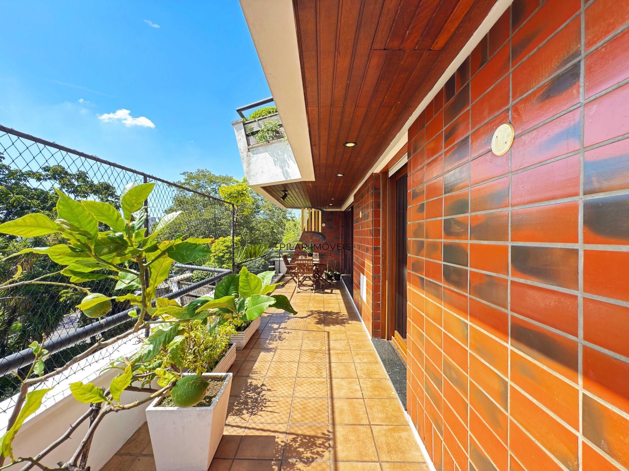 Apartamento 3 dormitórios no bairro Petrópolis