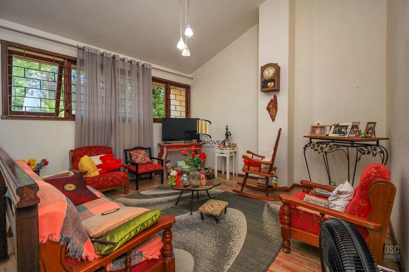 Casa 5 dormitórios no bairro Sétimo Céu