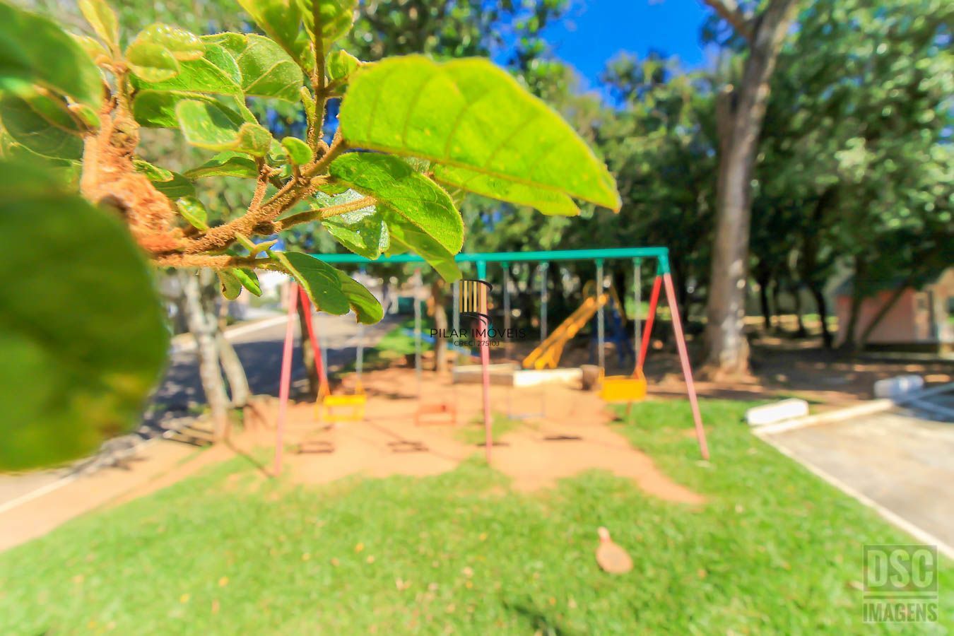 Casa em condomínio próximo do Barrashoppingsul - 3D com suíte e garden privativo