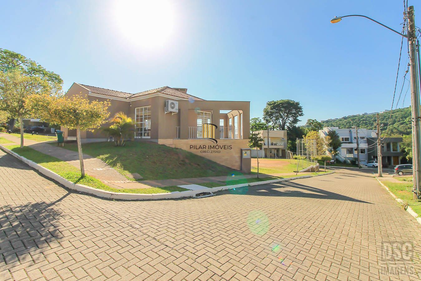 Casa em condomínio próximo do Barrashoppingsul - 3D com suíte e garden privativo