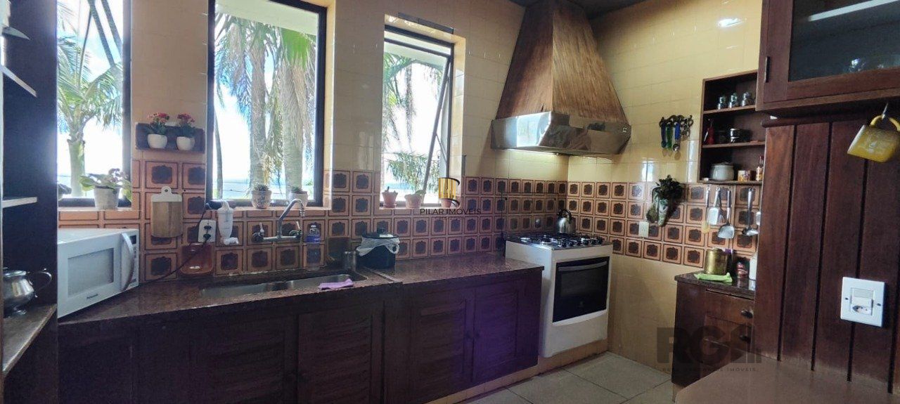 Casa para Venda - 347m², 3 dormitórios, sendo 3 suites, 3 vagas - Sétimo Céu