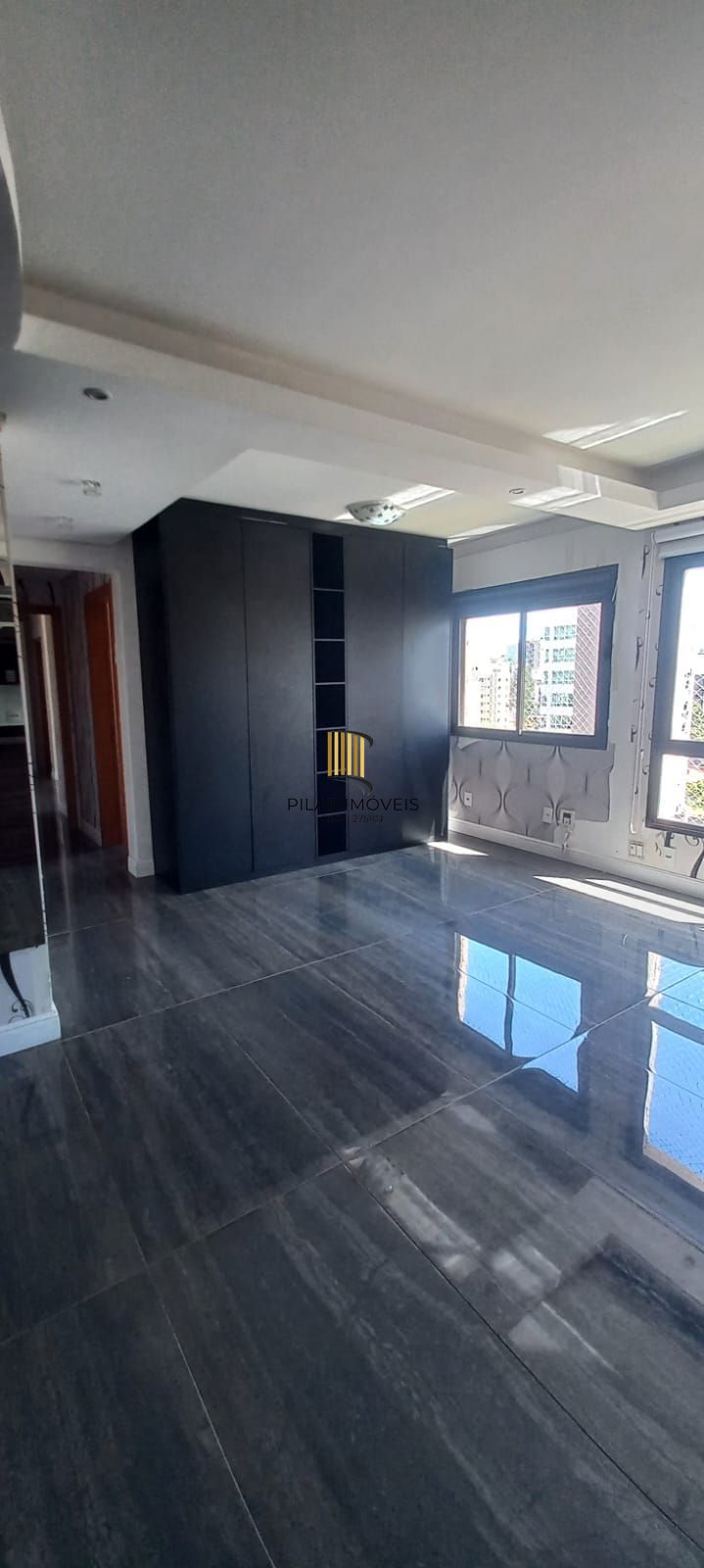 Apartamento de 3 dormitórios, 2 vagas cobertas, infra completa no Passo Da Areia