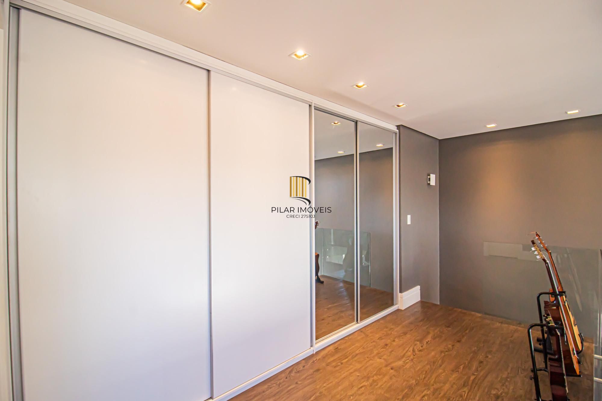 Apartamento Duplex, 1D com lareira no bairro Rio Branco