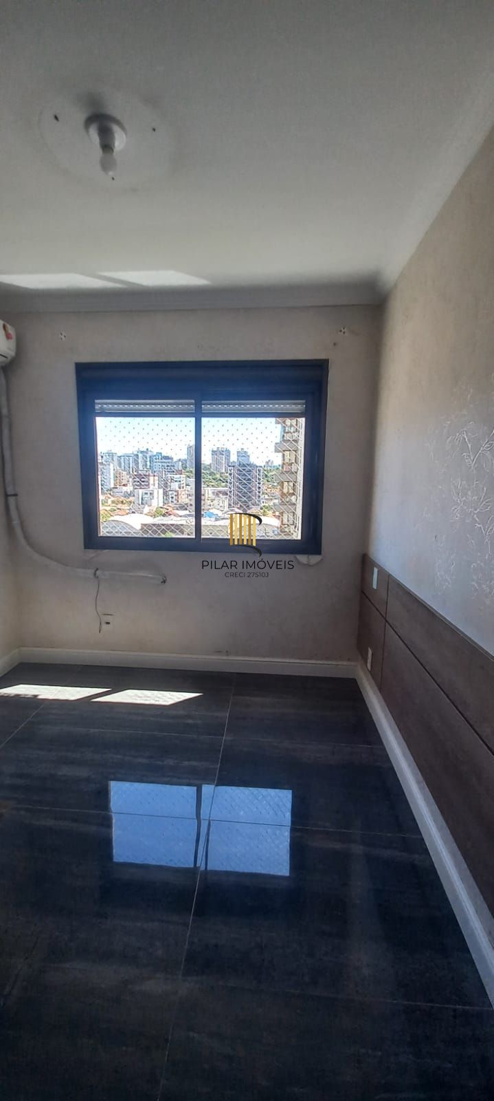 Apartamento de 3 dormitórios, 2 vagas cobertas, infra completa no Passo Da Areia