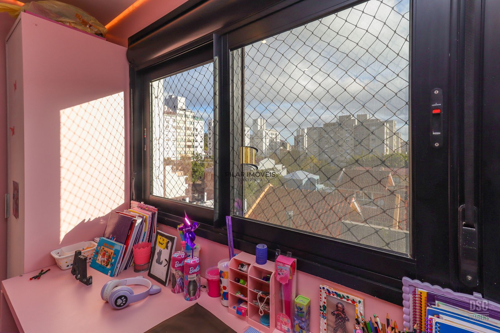 Apartamento 3 Dormitórios no Bairro Tristeza - Infra Lazer com Piscina Térmica