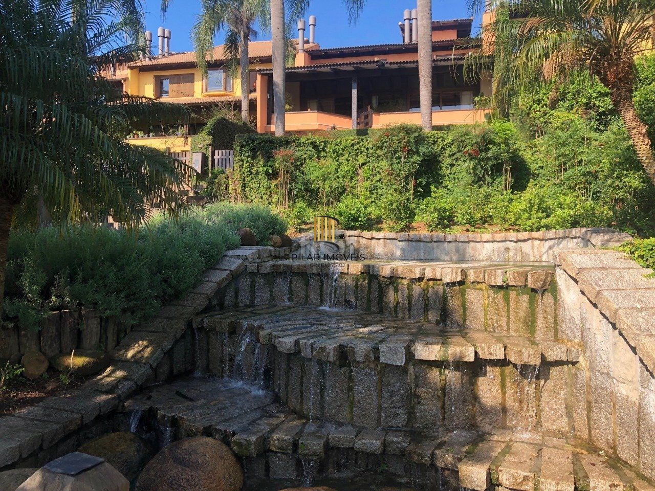 Casa Condominio para Venda - 420m², 3 dormitórios, sendo 3 suites, 2 vagas - Santa Tereza