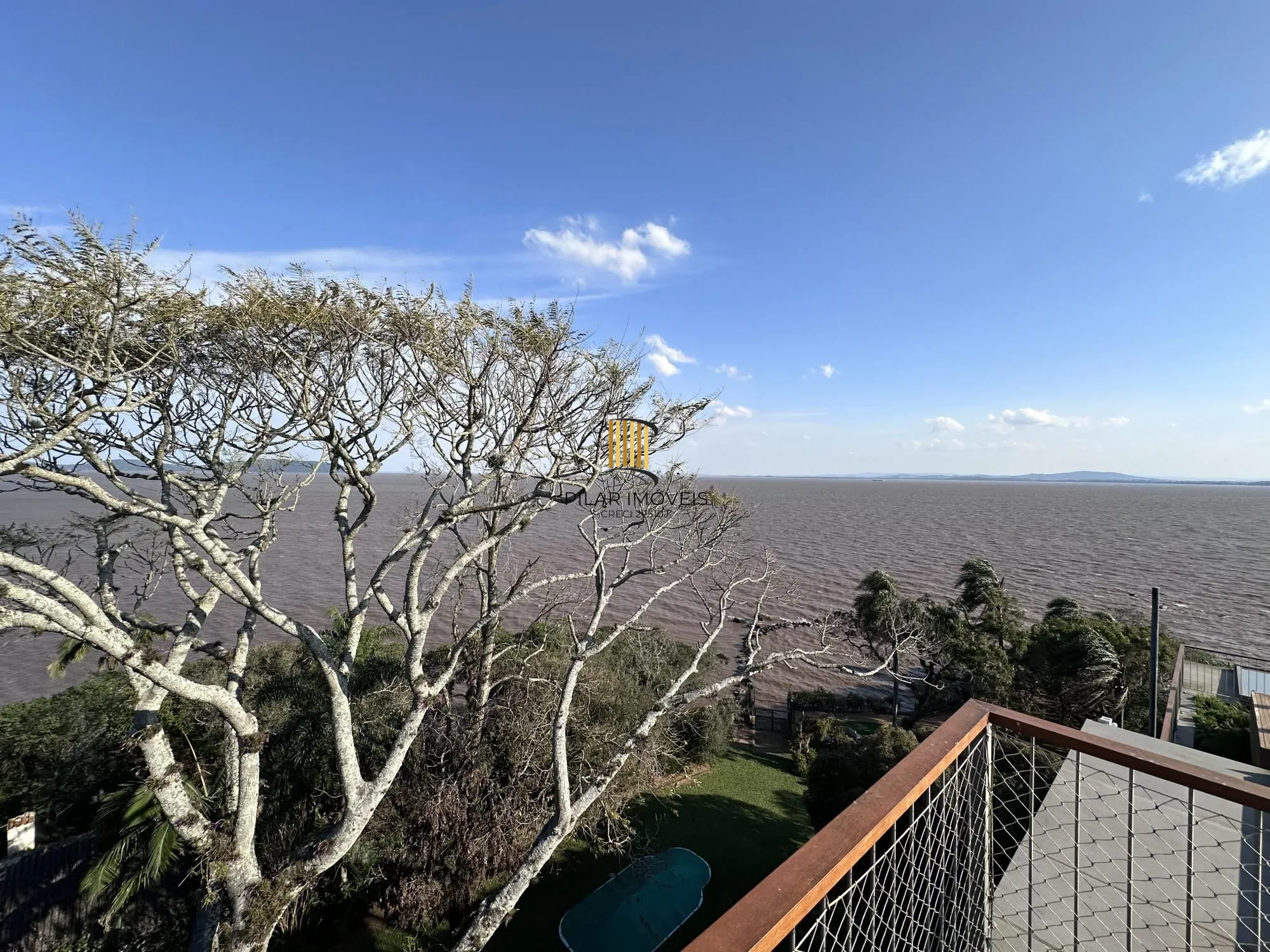 Casa em condomínio de alto padrão a venda no bairro Vila Conceição