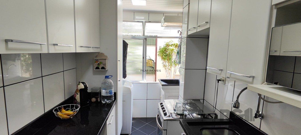 Apartamento 2 dormitórios no bairro Cavalhada