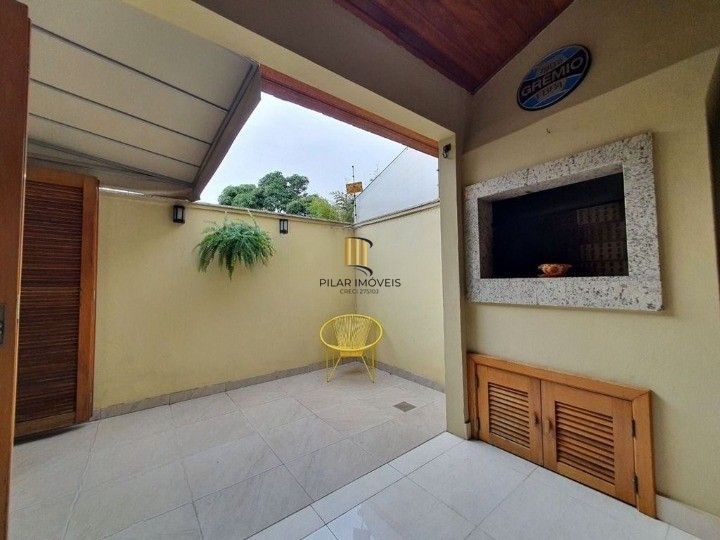 Casa 3 dormitórios no bairro Tristeza
