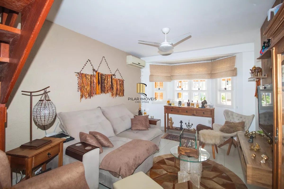 Casa de Condomínio 2 dormitórios no bairro Guarujá