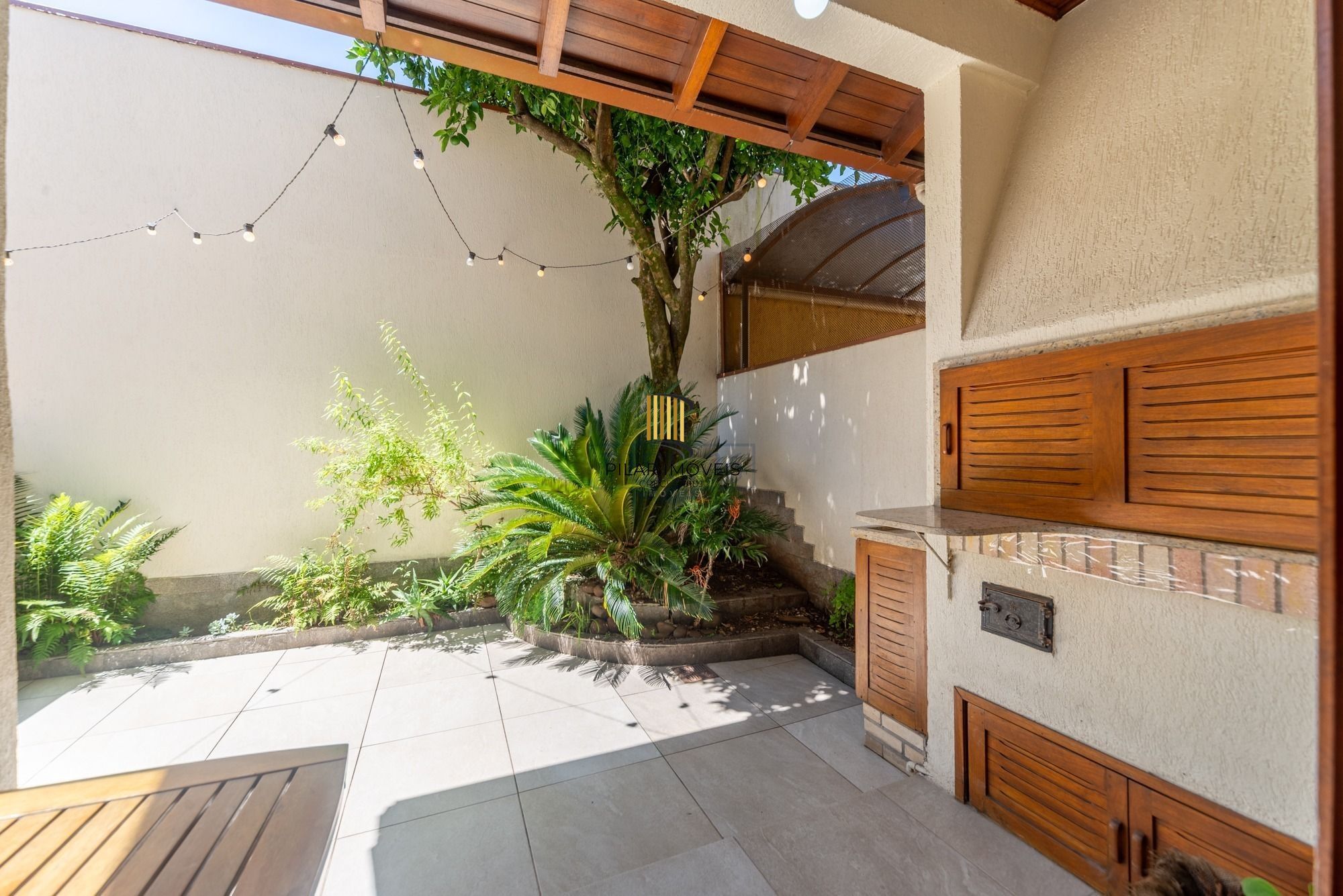 Casa de Condomínio 3 dormitórios no bairro Cavalhada