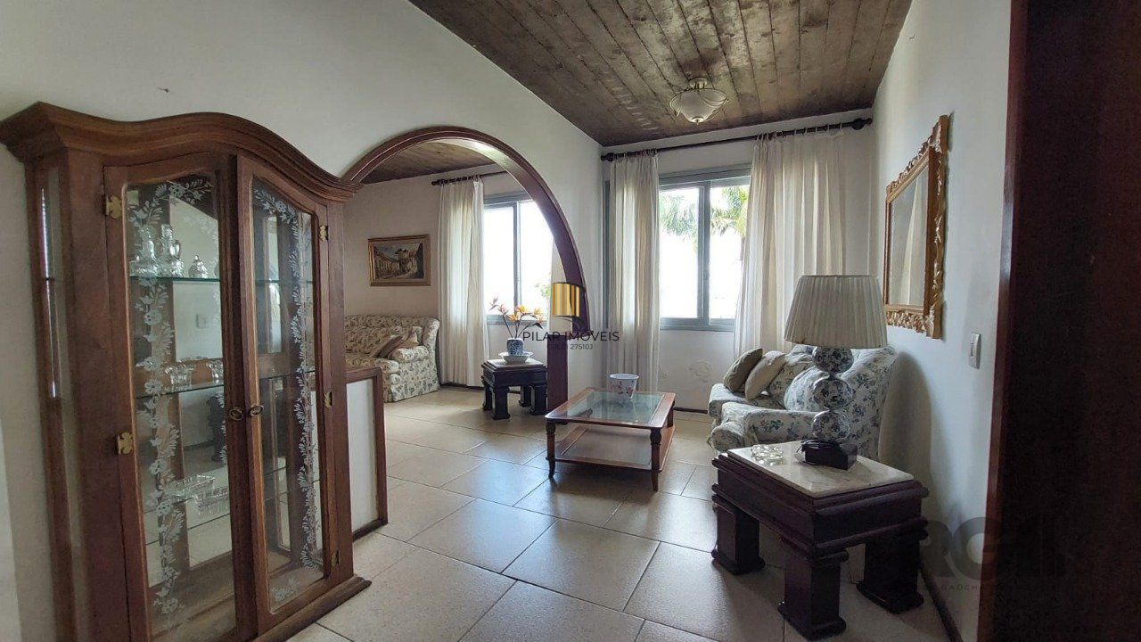 Casa para Venda - 347m², 3 dormitórios, sendo 3 suites, 3 vagas - Sétimo Céu