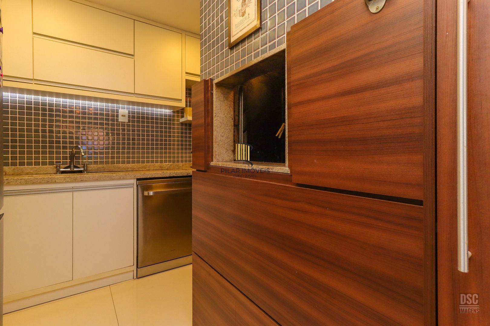 Apartamento 3 Dormitórios no Bairro Tristeza - Infra Lazer com Piscina Térmica