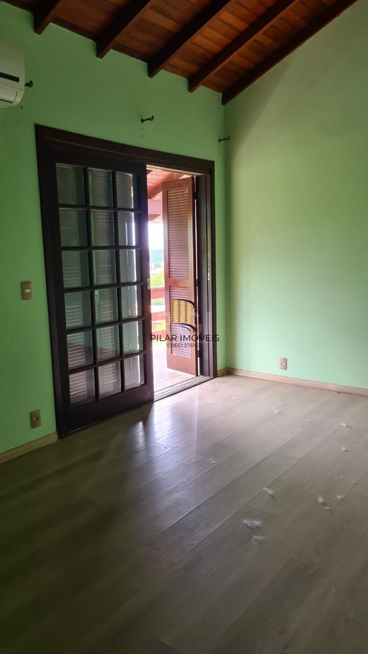 Sobrado para Venda - 200m², 3 dormitórios, sendo 1 suites, 3 vagas - Belém Novo