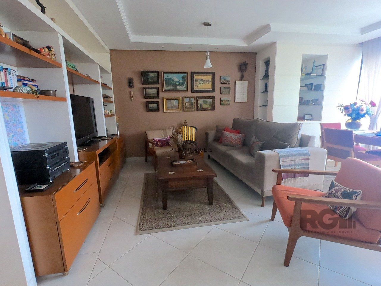 Apartamento 03 dormitórios com suite na Tristeza