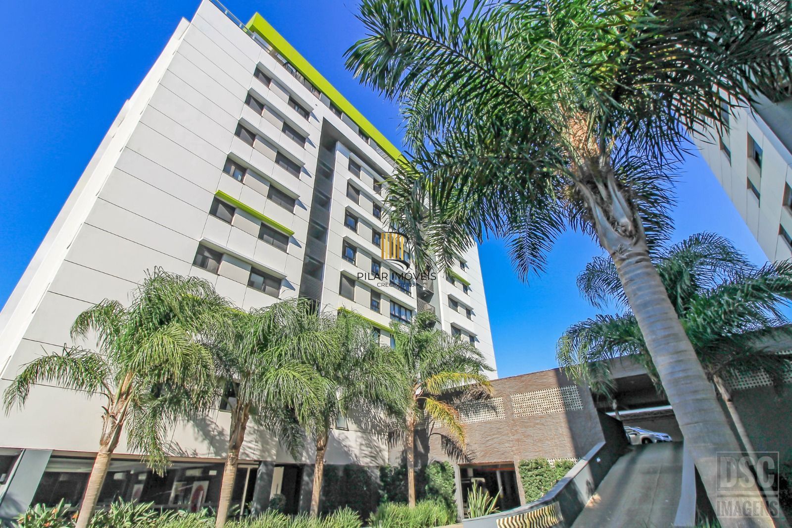 APARTAMENTO 02 DORMITÓRIOS , SUÍTE E VAGA COBERTA
