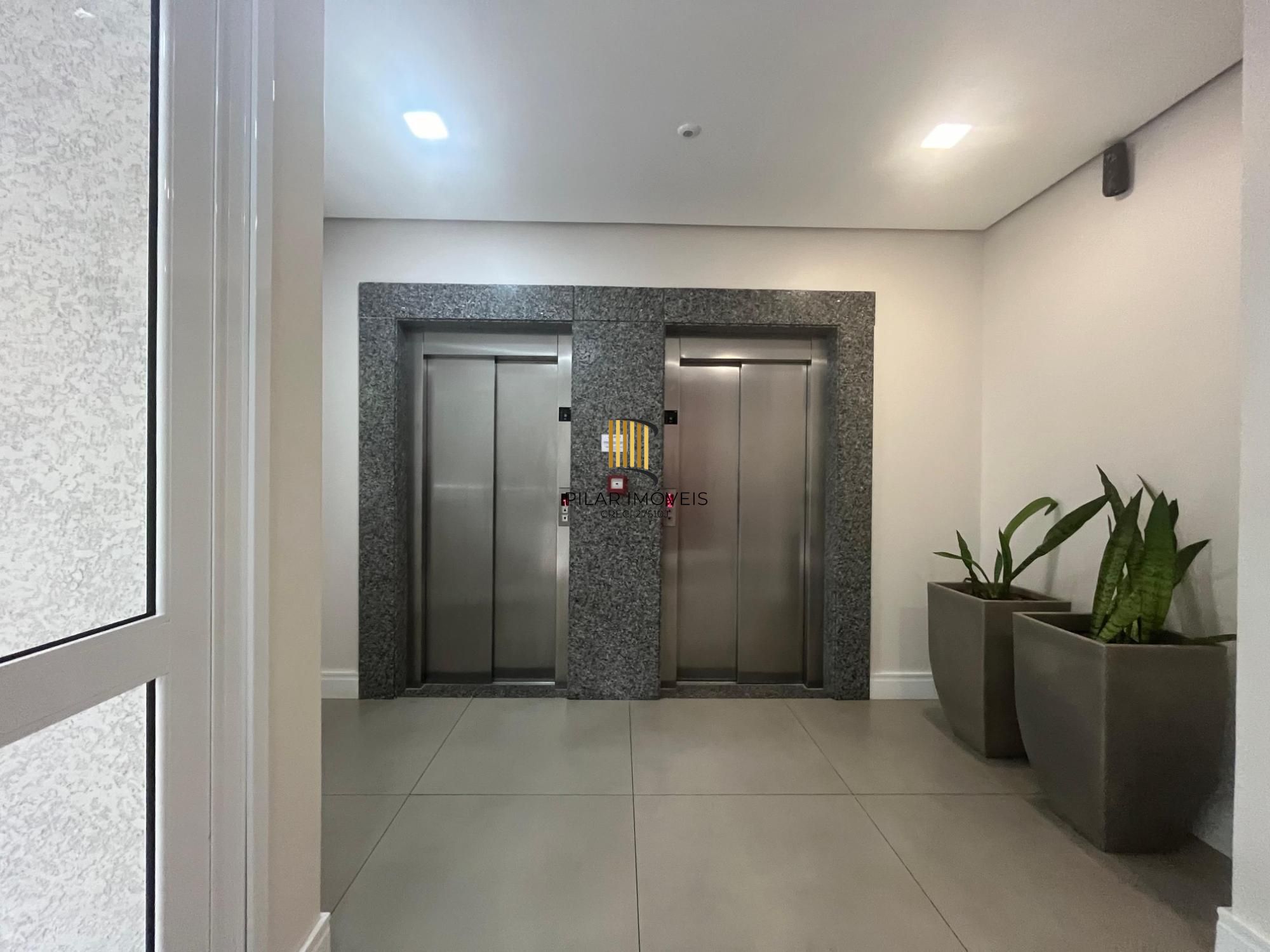 Apartamento 2 dormitórios no bairro Santo Antônio