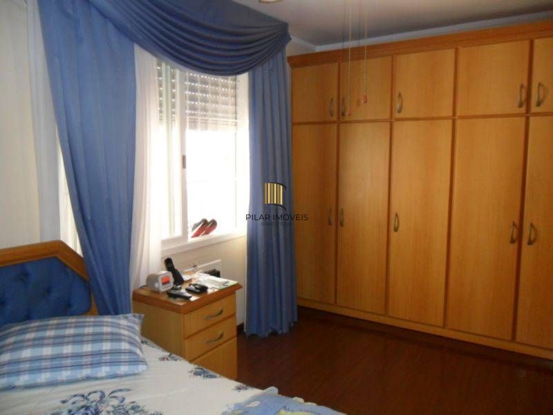 Casa para Venda - 348m², 3 dormitórios, sendo 1 suites, 2 vagas - Medianeira