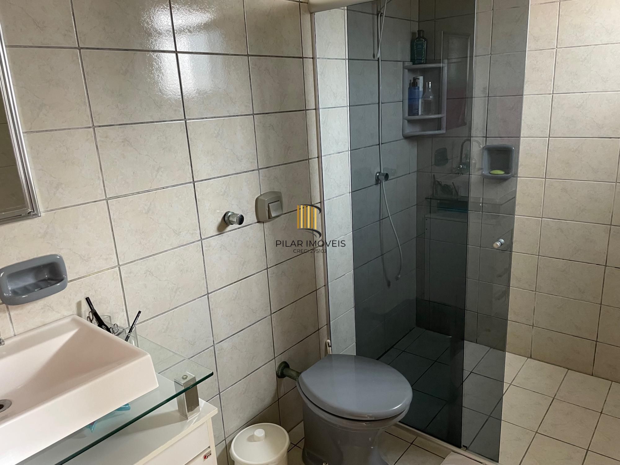 Casa 4 dormitórios no bairro Centro