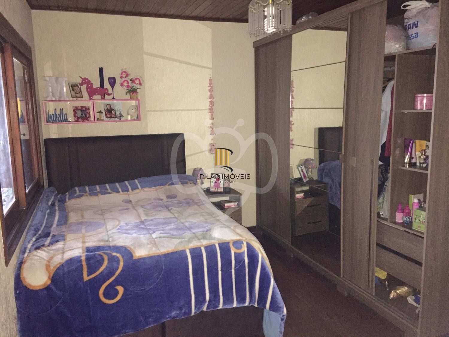 Casa para Venda - 265m², 4 dormitórios, 5 vagas - 