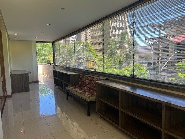 Apartamento 4 dormitórios no bairro Auxiliadora