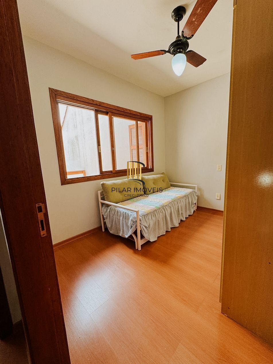 Casa de Condomínio 3 dormitórios no bairro Guarujá