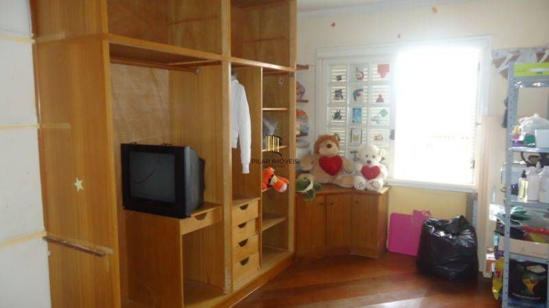 Casa para Venda - 400m², 4 dormitórios, sendo 1 suites, 4 vagas - Jardim Sabará