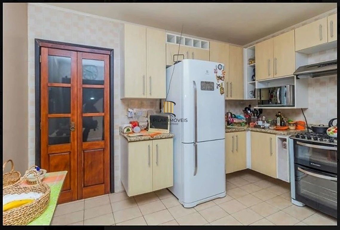 Casa 3 dormitórios no bairro Espírito Santo