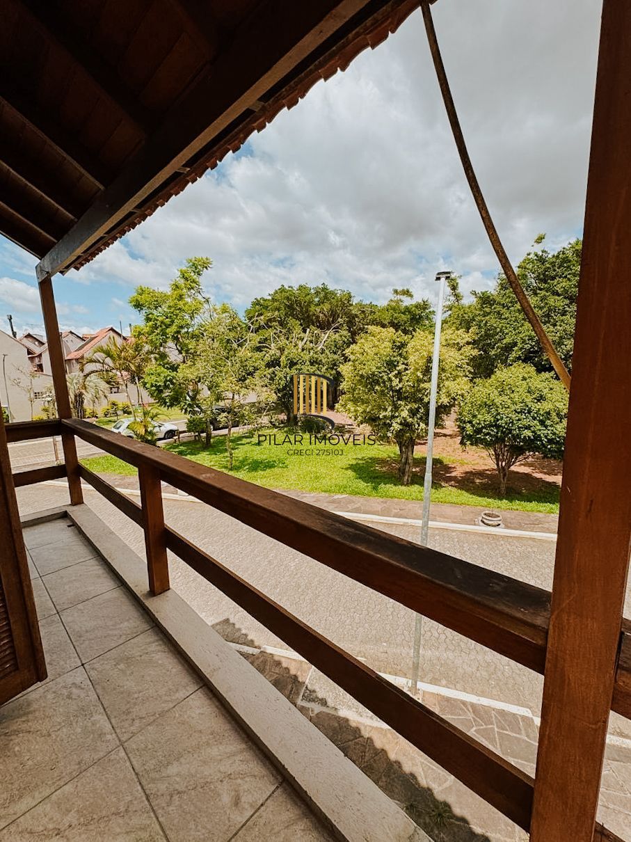 Casa de Condomínio 3 dormitórios no bairro Guarujá