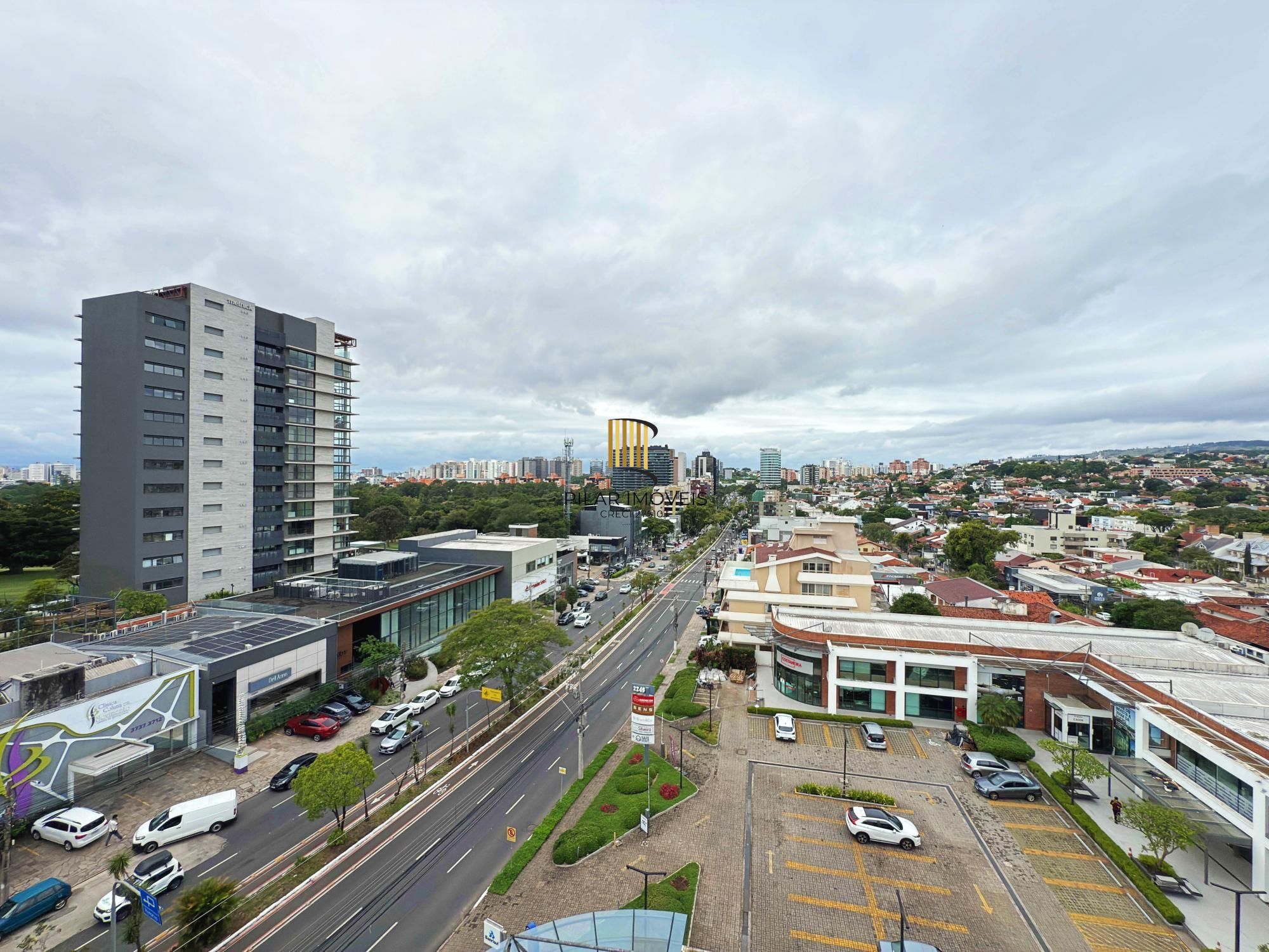 Cobertura na Av. Nilo Peçanha próximo ao Shopping Iguatemi com 3 dormitórios