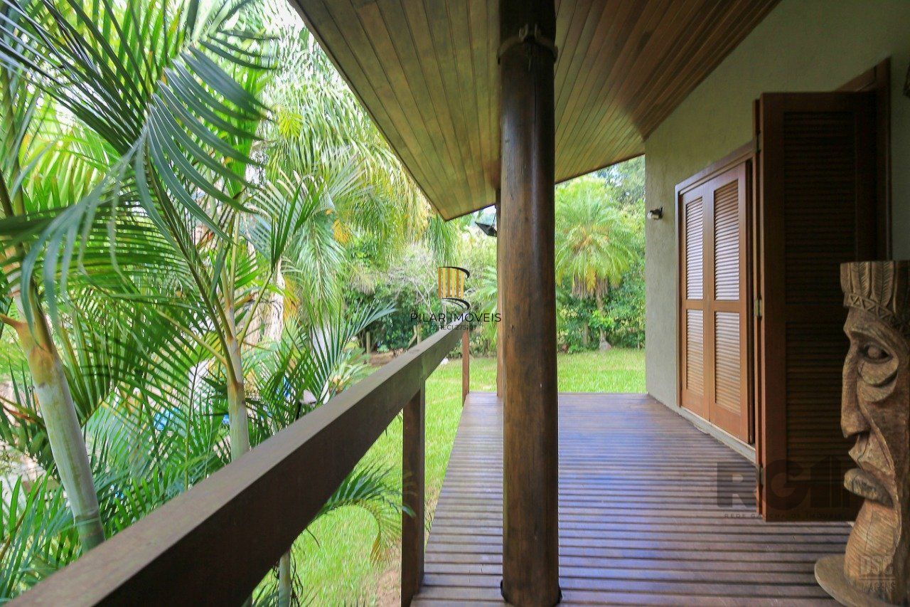 Casa de Condomínio 3 dormitórios no bairro Campo Novo