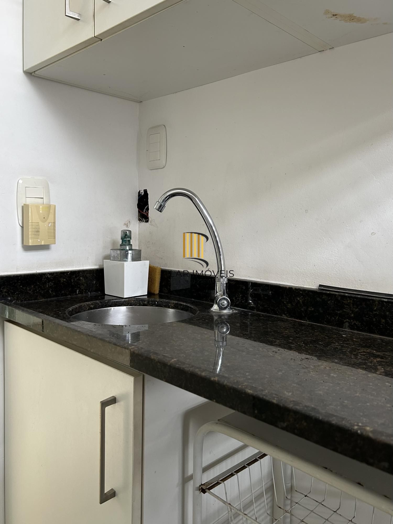 Sala Comercial no Menido Deus