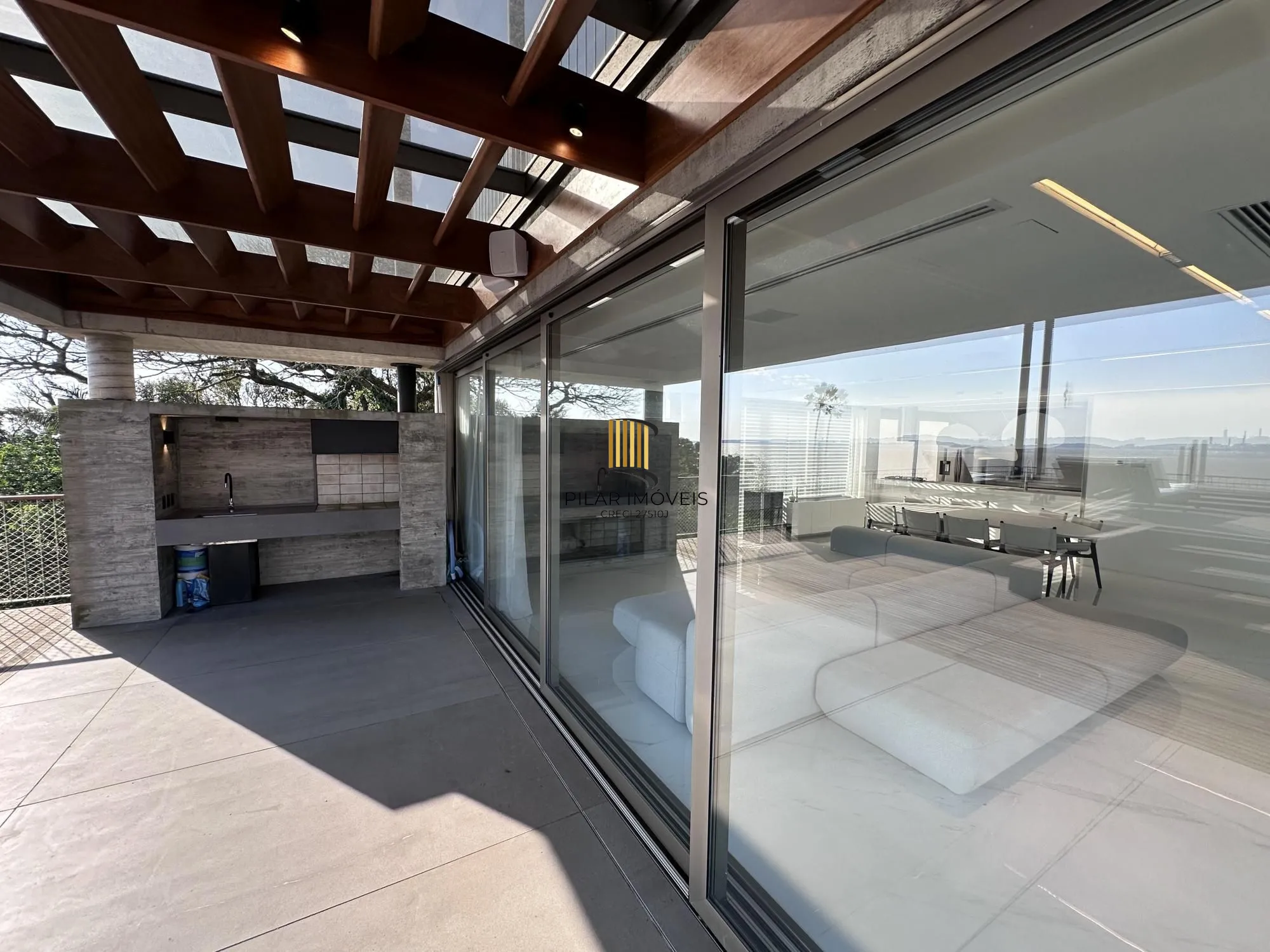 Casa em condomínio de alto padrão a venda no bairro Vila Conceição