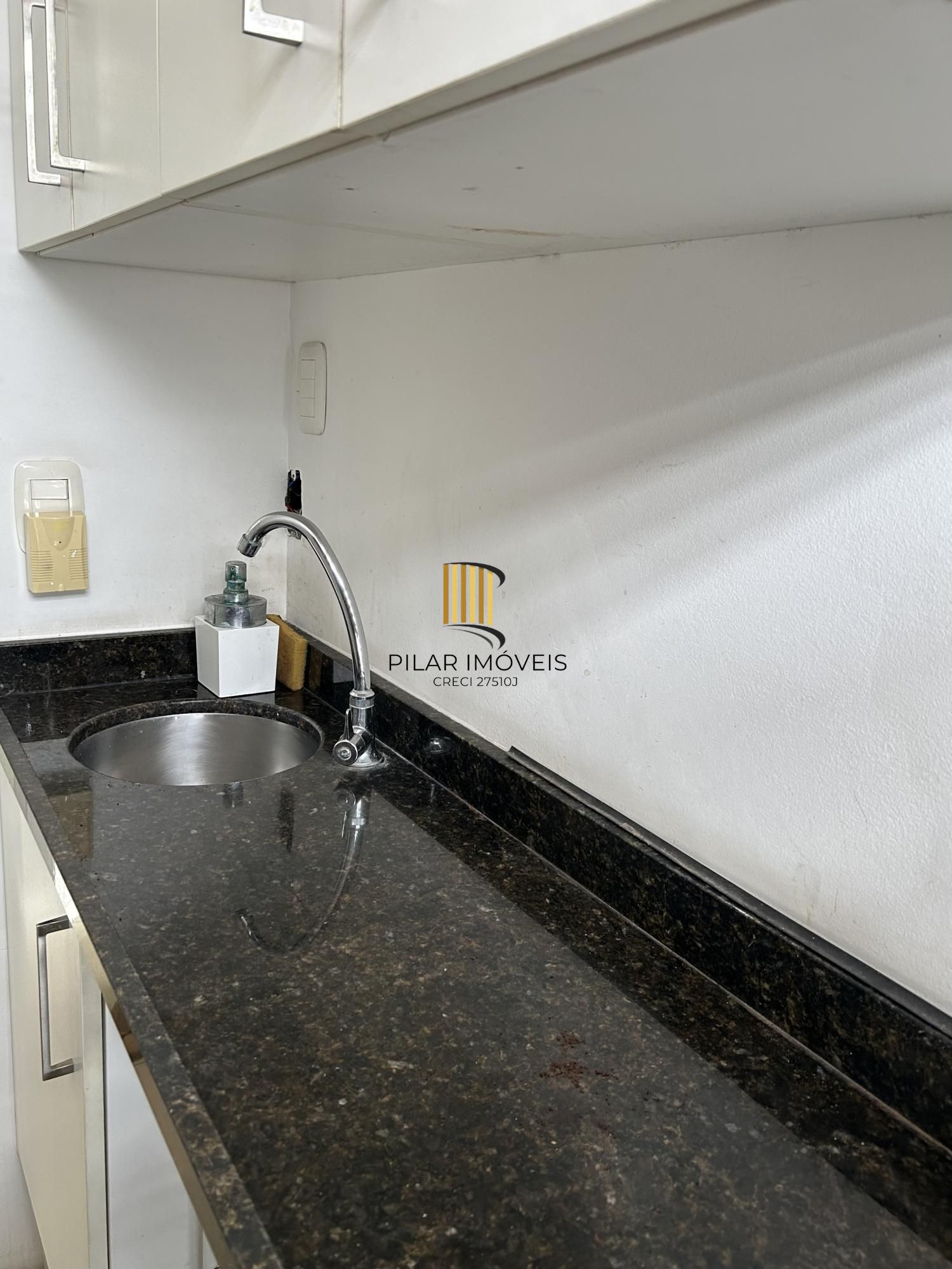 Sala Comercial no Menido Deus