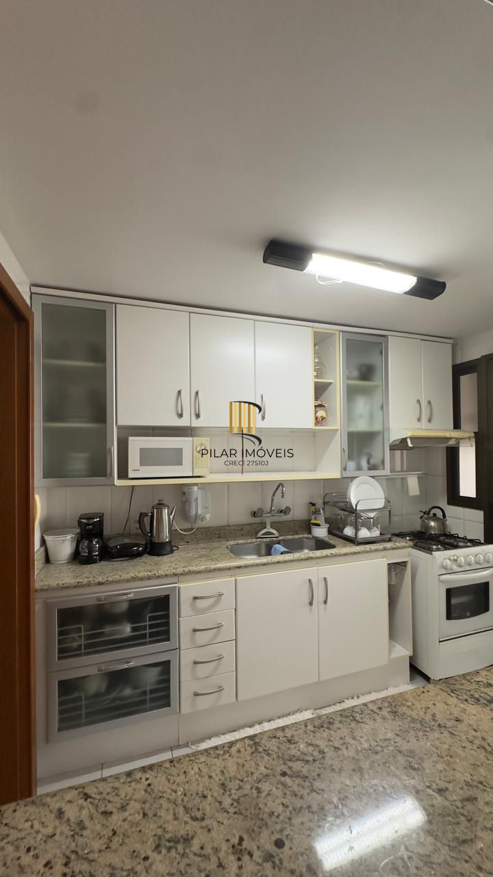 Apartamento 3 dormitórios com suíte, 2 vagas cobertas e infra no bairro Santana