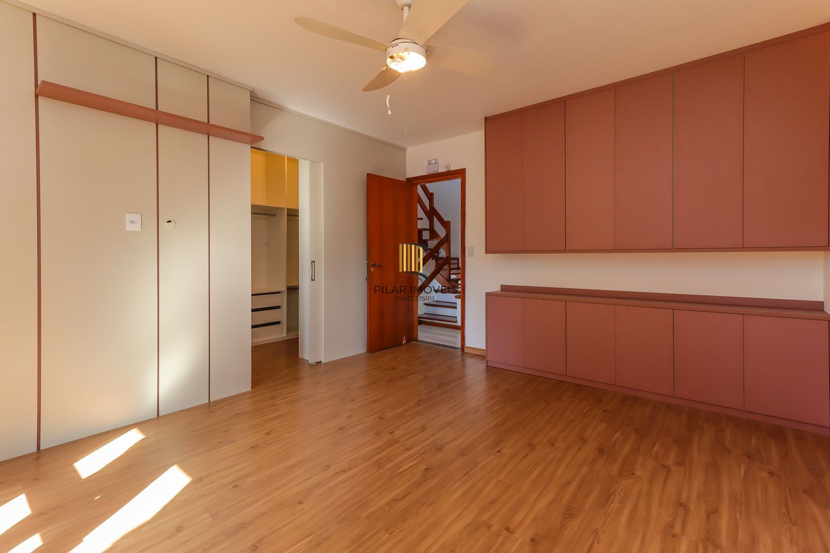 Casa em condomínio 4 dorms a venda na Av. Coronel Marcos,  Pedra Redonda, POA